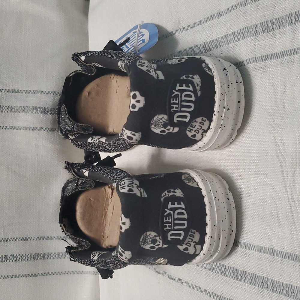 Hey Dude Wally Weathered Skulls - Picture 3 of 12